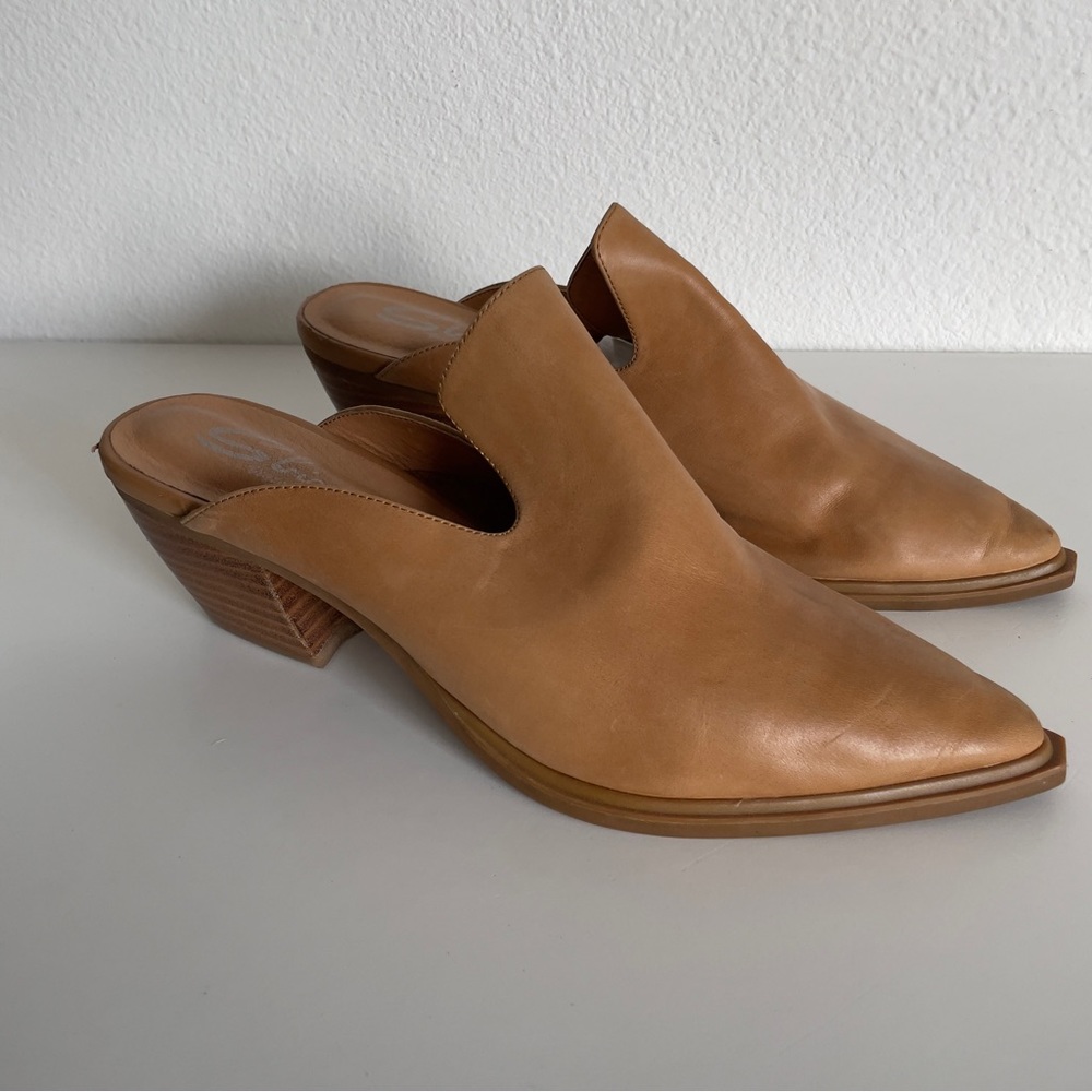 Sbicca Tan Leather Heeled Mules